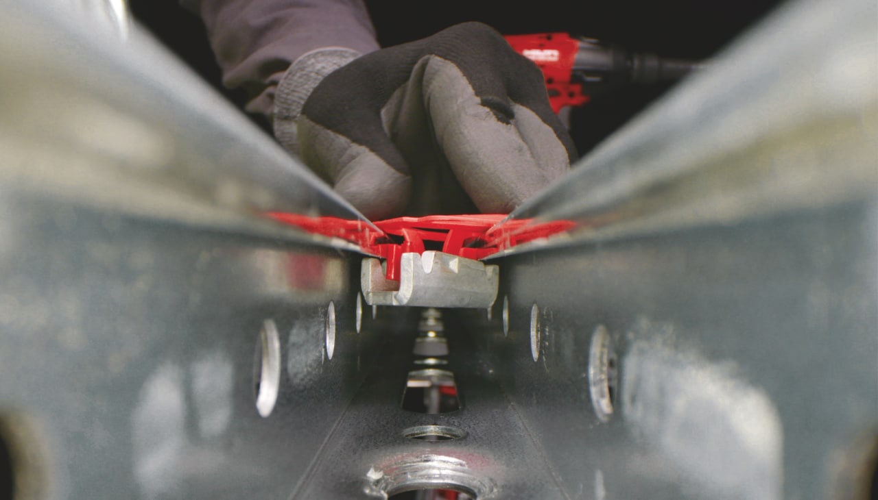 montáž modulárního systému Hilti