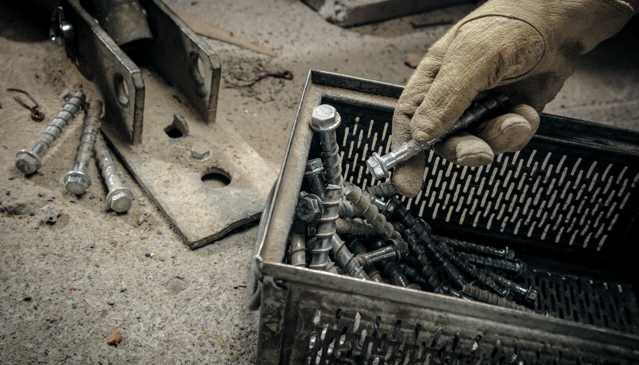 Krabice s HUS šrouby