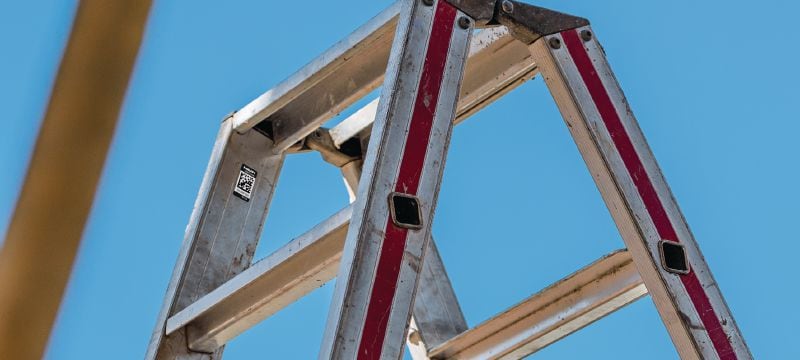 AI L2 a AI L5 Robustní, samolepicí značky s čárovým kódem pro identifikaci a sledování všech typů stavebního vybavení Použití 1
