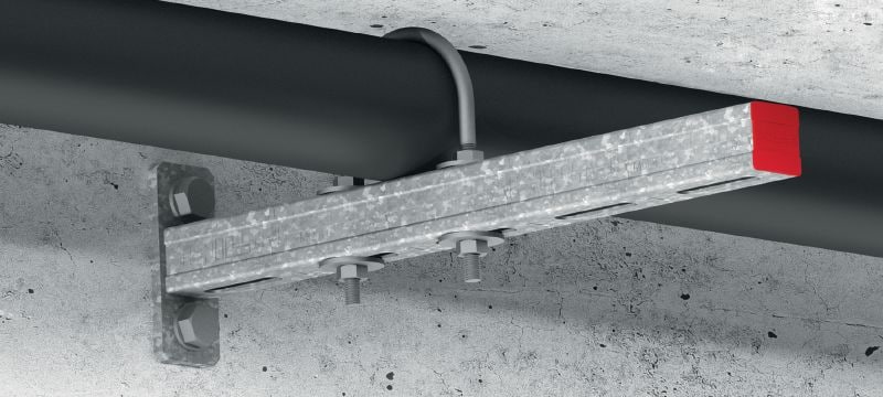 MP-UB OC U-třmen (metrický) Univerzální venkovní U-třmen s povrchovou úpravou (OC) pro uchycení potrubí v instalatérských aplikacích Použití 1