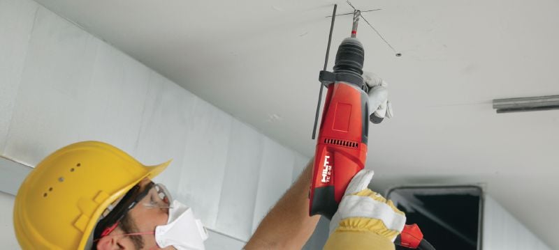 Vrtací kladivo TE 2-M Kompaktní univerzální vrtací kladivo SDS Plus (TE-C) se třemi režimy na příklepové vrtání a vrtání bez příklepu Použití 1