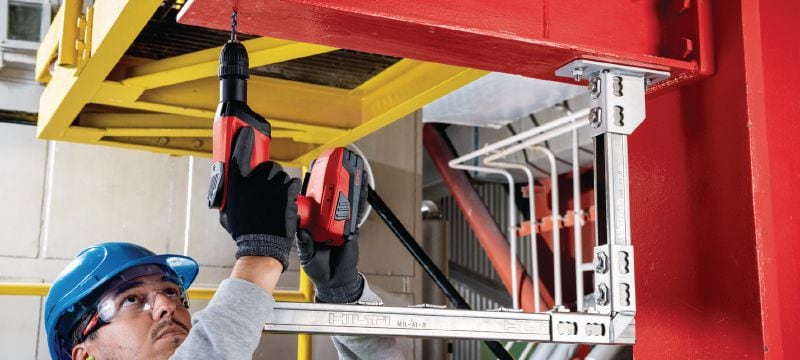 Vrták s dorazem TX-BT 4,7/7 Vrták s dorazem pro předvrtání otvorů pro závitové hřeby X-BT nové generace Použití 1