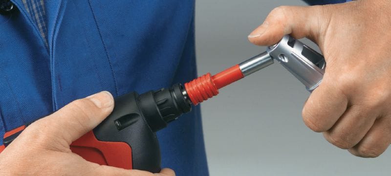 Magnetický držák bitů S-BH (M) Držák bitů standardního typu s magnetem pro použití s běžnými šroubováky Použití 1