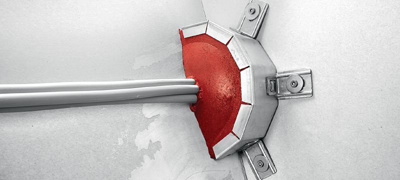 Protipožární manžeta na kabely CFS-CC Řešení na renovaci utěsněných prostupů kabelů se 100% vyplněním a bez odstranění současné původní protipožární ochrany Použití 1