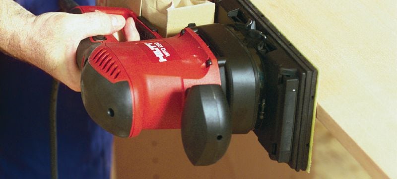 Vibrační bruska WFO 280 Elektrická vibrační bruska s proměnnými otáčkami a sníženým přenosem vibrací, k účinnějšímu broušení větších povrchů Použití 1