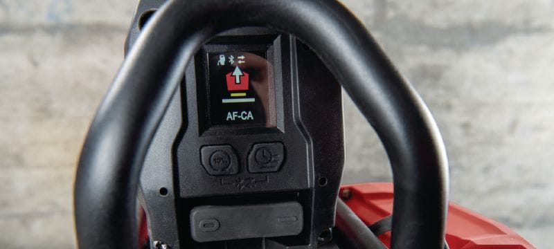 Diamantový jádrový vrtací stroj DD 250-CA Výkonný diamantový vrtací stroj s volitelným automatickým systémem Cut Assist (není součástí balení) pro vrtání velmi malých až velkých otvorů o průměru 12–500 mm Použití 1