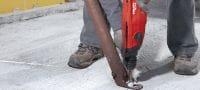 Vrtací kladivo TE 3-M Všestranné vrtací kladivo SDS Plus (TE-C) s výkonnou pistolovou rukojetí, třemi režimy a funkcí sekání Použití 4