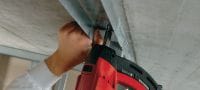 X-GN MX hřeby do betonu (páskované) Páskované hřeby do betonu a dalších podkladových materiálů pro akumulátorové plynové hřebíkovačky GX 120 Použití 2