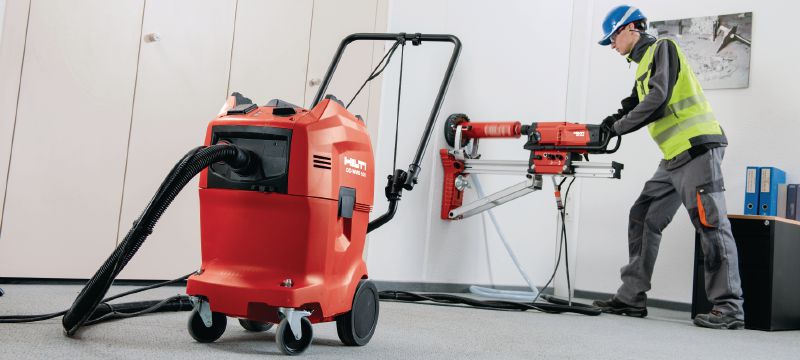 Systém recyklace vody DD-WMS 100 Přístroj na přívod chladicí vody a pro zachycování a filtraci odpadní vody pro použití se systémy diamantového vrtání Použití 1