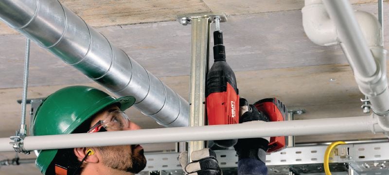 Upevňovací šroub HUS3-H Extra prémiový upevňovací šroub pro rychlejší trvalé a dočasné připevnění do betonu (uhlíková ocel, šestihranná hlava) Použití 1