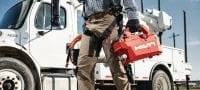 NUN 10K-22 Akumulátorová hydraulická pumpa Akumulátorová hydraulická pumpa s tlakem 10 000 PSI (700 barů) pro náročné řezání/krimpování a dálkové řezání podzemních a pancéřových kabelů (akumulátor Nuron) – dálkové ovládání je součástí dodávky Použití 4