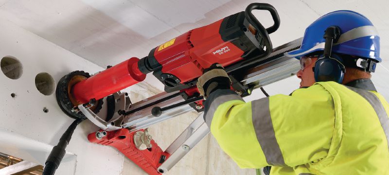 Diamantový jádrový vrtací stroj DD 250 Rozšířený masivní stojan na diamantové vrtání pro velmi malé až velké průměry 12–450 mm (1/2–18) Použití 1