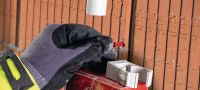 Plastová hmoždinka HUD-2 Univerzální plastové hmoždinky pro lehké kotvení ve stěnách z plných i dutinových materiálů Použití 3