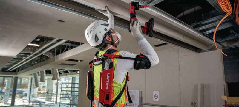 Ramenní exoskelet EXO-S Ramenní exoskelet, který pomáhá zmírnit únavu ramen a krku při práci nad úrovní ramenních kloubů, pro obvod bicepsu do 40 cm Použití 1