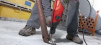 Vrtací kladivo TE 3-C Výkonné síťové vrtací kladivo SDS Plus se třemi režimy na příklepové vrtání, sekání a vrtání bez příklepu Použití 3