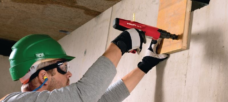 Hřeby do betonu X-C P8 Jednotlivé hřeby pro připevňování k betonu pomocí prachem poháněných přístrojů Použití 1