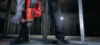 Příklepový vrták metrický TE-CX (SDS Plus) Ultimátní SDS Plus (TE-CX) příklepový vrták se 4 karbidovými řeznými hranami pro vrtání kotevních otvorů do betonu s výztužemi Použití 5