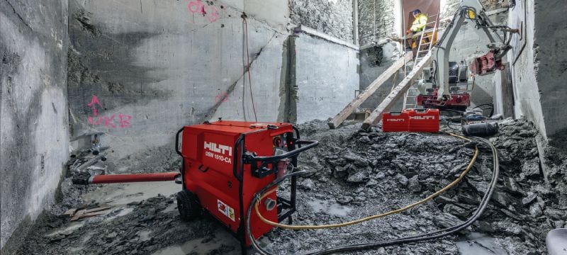 Lanová pila DSW 1510-CA Elektrická lanová pila (15 kW) s automatickým napnutím lana, automatickým vedením řezu a bezdrátovým dálkovým ovládáním pro snadnou práci při náročném či masivním řezání Použití 1