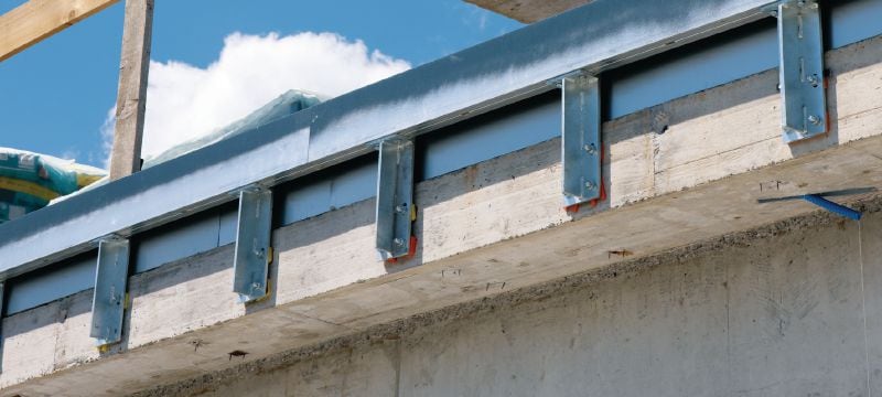 Expanzní kotva HST3-R z nerezové oceli Extra prémiová expanzní kotva pro náročné statické a seismické zatížení v betonu s trhlinami (nerezová ocel A4) Použití 1