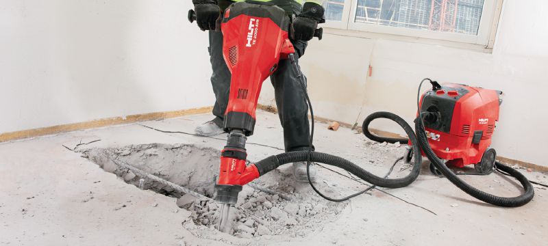 Bourací kladivo TE 2000-AVR Výkonné a extrémně lehké bourací kladivo s upínáním TE-S na bourání betonu Použití 1