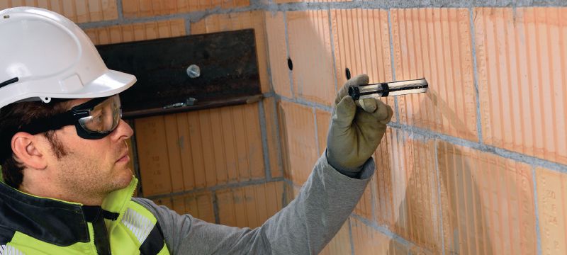 Síťové pouzdro HIT-SC Modulární kompozitní síťové pouzdro pro kotvení do zdiva Použití 1