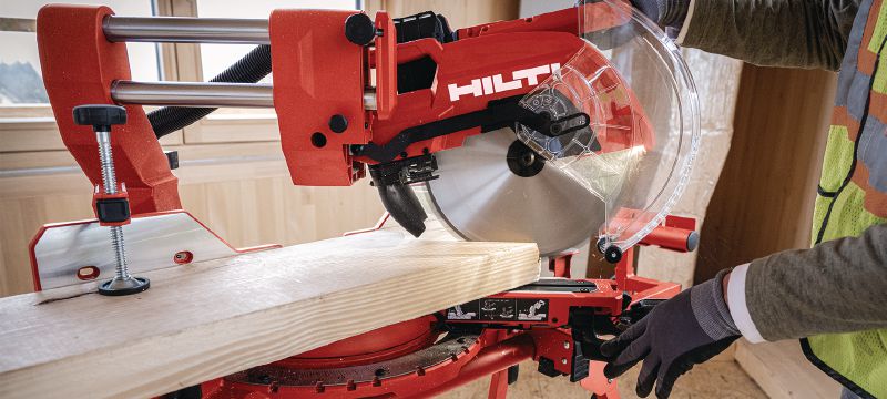 SM 60-22 Akumulátorová pokosová pila Pokosová pila s možností příčného řezu až 100 x 355 mm a řezání pod úhlem až 48° (akumulátorová platforma Nuron) Použití 1