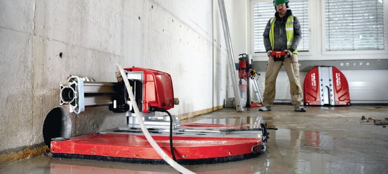 Equidist kotouč stěnové pily SPX LCS (60H: pro pily Hilti a Husqvarna®) Extra prémiový kotouč pro stěnové pily (5–10 kW) pro vysokou rychlost řezání a delší životnost v železobetonu (upínání 60H je kompatibilní se stěnovými pilami Husqvarna®) Použití 1