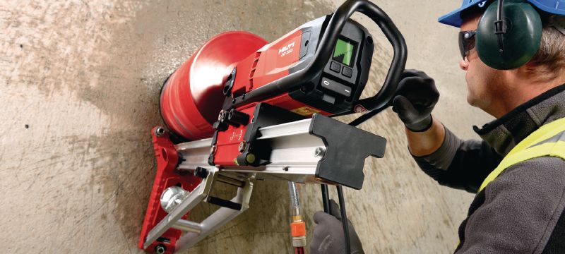 Jádrová vrtací korunka SPX-H Extra prémiová jádrová vrtací korunka na vrtání do všech typů betonu – pro stroje s vysokým výkonem (>2,5 kW), bez upínání korunky Použití 1