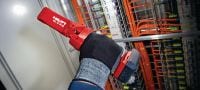 LED pracovní osvětlení SL 2-A12 Akumulátorová 12V pracovní lampa s otočným LED panelem k osvětlení středně velkých pracovních ploch Použití 3