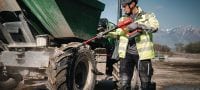 PC 2-22 akumulátorový tlakový čistič Přenosný tlakový čistič s pracovním tlakem 40 bar (580 PSI) pro lehké čištění na staveništích (platforma akumulátoru Nuron) Použití 3