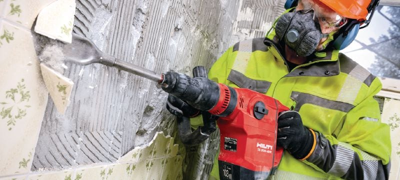 TE 500-AVR SDS-Max Sekací kladivo Univerzální sekací kladivo SDS Max (TE-Y) s aktivním omezováním vibrací (AVR) pro lehké sekací práce v betonu a zdivu Použití 1
