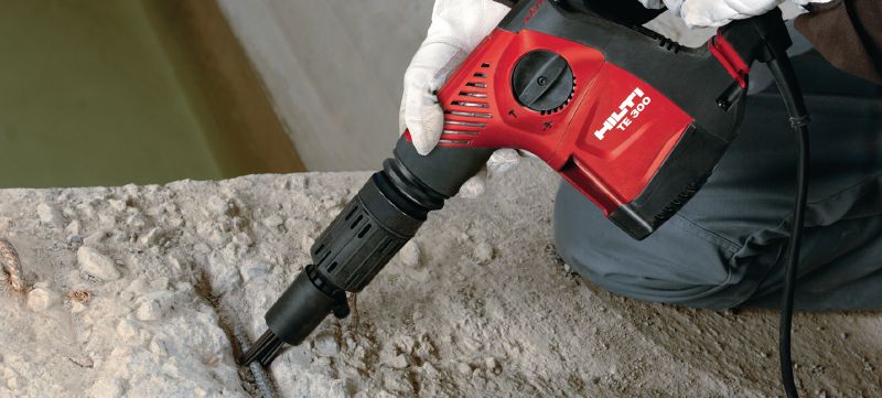 TE 300-AVR SDS-Plus Sekací kladivo Velmi lehké sekací kladivo SDS Plus (TE-C) pro povrchové sekání do betonu a zdiva Použití 1
