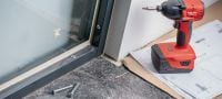 Upevňovací šroub HUS3-PS 6 Univerzální upevňovací šroub s malou plochou hlavou (uhlíková ocel) Použití 1