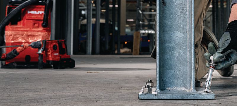 Expanzní kotva HST4 Naše nejspolehlivější expanzní kotva pro vysoké statické a seismické zatížení do trhlinového betonu (uhlíková ocel) Použití 1