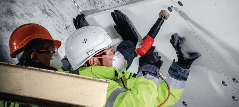 Expanzní kotva HFB-HCR Vysoce výkonná průvleková kotva s vysokou odolností proti korozi pro připevňování protipožárních desek k betonu Použití 1