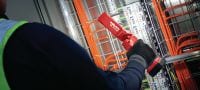 LED pracovní osvětlení SL 2-A12 Akumulátorová 12V pracovní lampa s otočným LED panelem k osvětlení středně velkých pracovních ploch Použití 2