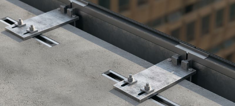 Kotevní nosník HAC-T na vrchní stranu desky Drážkované předem zabetonované kotevní nosníky v individuálních rozměrech a délkách pro instalace na horní straně desky s 3D zatížením Použití 1