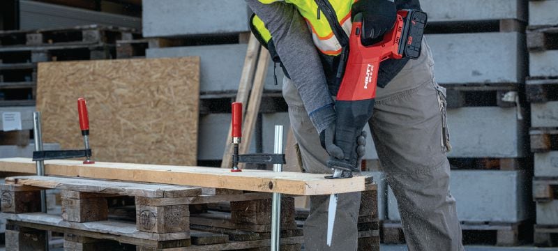 Přímočará pila ocaska SR 6-22 Akumulátorová přímočará pila ocaska pro masivní bourání a řezání s lepší úrovní pohodlí a vyšší rychlostí (platforma baterie Nuron) Použití 1