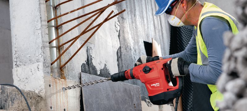 Kombinované kladivo TE 60-AVR Všestranné a výkonné kombinované kladivo SDS-Max (TE-Y) s aktivním omezováním vibrací pro těžké vrtání a sekání do betonu Použití 1