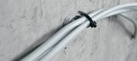 Kabelová příchytka X-ECT MX Plastový držák kabelů/potrubí pro použití s páskovanými hřeby Použití 4