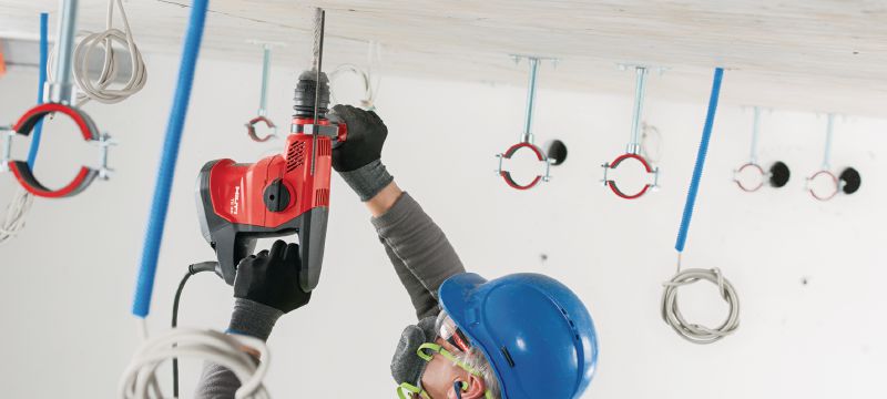 Vrtací kladivo TE 30 Výkonné vrtací kladivo SDS Plus (TE-C) pro těžké vrtání do betonu Použití 1