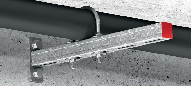MP-UB OC U-třmen (metrický) Univerzální venkovní U-třmen s povrchovou úpravou (OC) pro uchycení potrubí v instalatérských aplikacích Použití 1