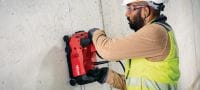 Drážkovačka DCH 150-SL Drážkovací stroj na vyřezávání drážek do zdí a podlah na instalaci kabelů, žlabů a potrubí v různých podkladových materiálech Použití 2
