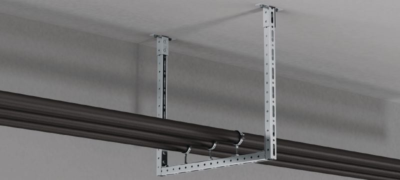 MT-C-L2E FL Předmontovaný rohový úhelník Prodloužený zesílený úhelník s předmontovanou maticí Fast-Lock a čepem pro montáž lehkých konstrukcí vzpěrných kanálů. Použití 1