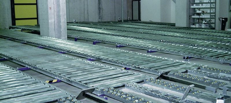 Expanzní kotva HSL4-SK Extra prémiová masivní expanzní kotva se schválením pro kotvení do betonu (uhlíková ocel, zápustná hlava) Použití 1