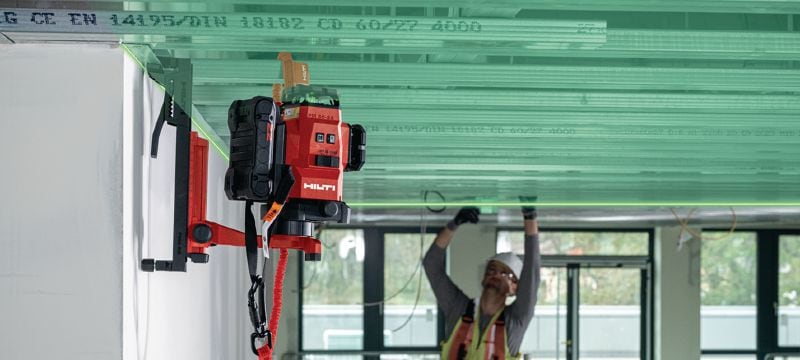 Multiliniový laser PM 50MG-22 Samonivelační laser s dobře viditelnými paprsky, třemi 360° zelenými liniemi a více než 15hodinovým provozem je určen k nivelaci, přenosům výšek, vytyčování pravých úhlů a vyrovnávání potrubí a kabelů (platforma Nuron) Použití 1