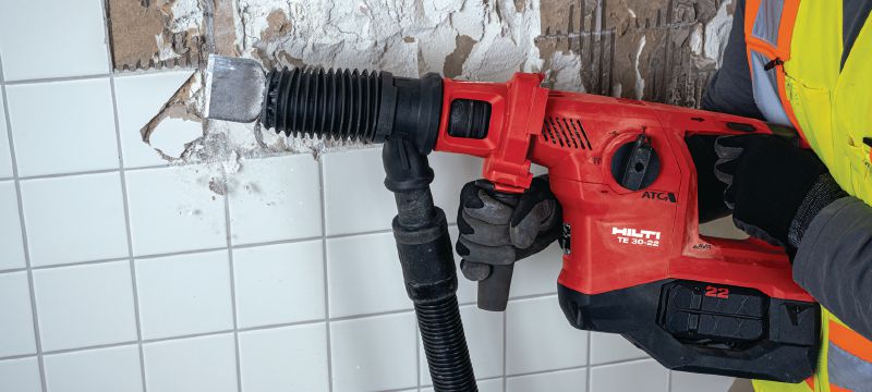 Akumulátorové vrtací kladivo TE 30-22 Výkonné akumulátorové vrtací kladivo SDS Plus (TE-C) s aktivním omezováním vibrací a aktivní kontrolou krouticího momentu pro vrtání do betonu a sekání (akumulátorová platforma Nuron) Použití 1