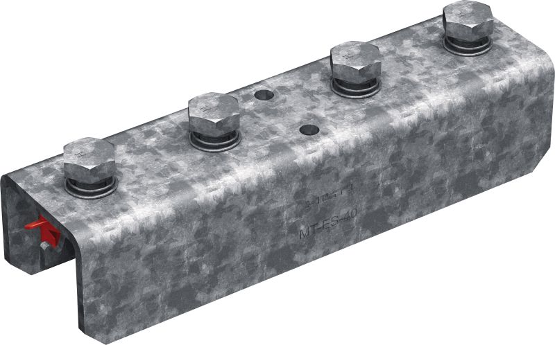 MT-ES-40 FL OC Předmontovaná spojovací spojka Spojka s předem namontovanou maticí Fast-Lock a čepem pro spojování kanálů MT sloupků konec na konec (MT-40, 50, 60, 40D), pro venkovní použití s nízkým znečištěním.