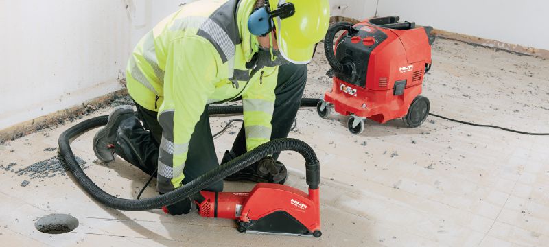 Úhlová bruska AG 230-24D 2400W úhlová bruska s bezpečnostním spínačem, otočnou rukojetí a uhlíkovým motorem s dlouhou životností, pro kotouče do 230 mm Použití 1