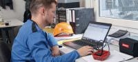 Dokumentační software Adaptive Torque Počítačový software pro přenos dat o nastavení kotev/pevnostních spojů a aktualizaci modulu SI-AT-22 Adaptive Torque kabelem USB Použití 2